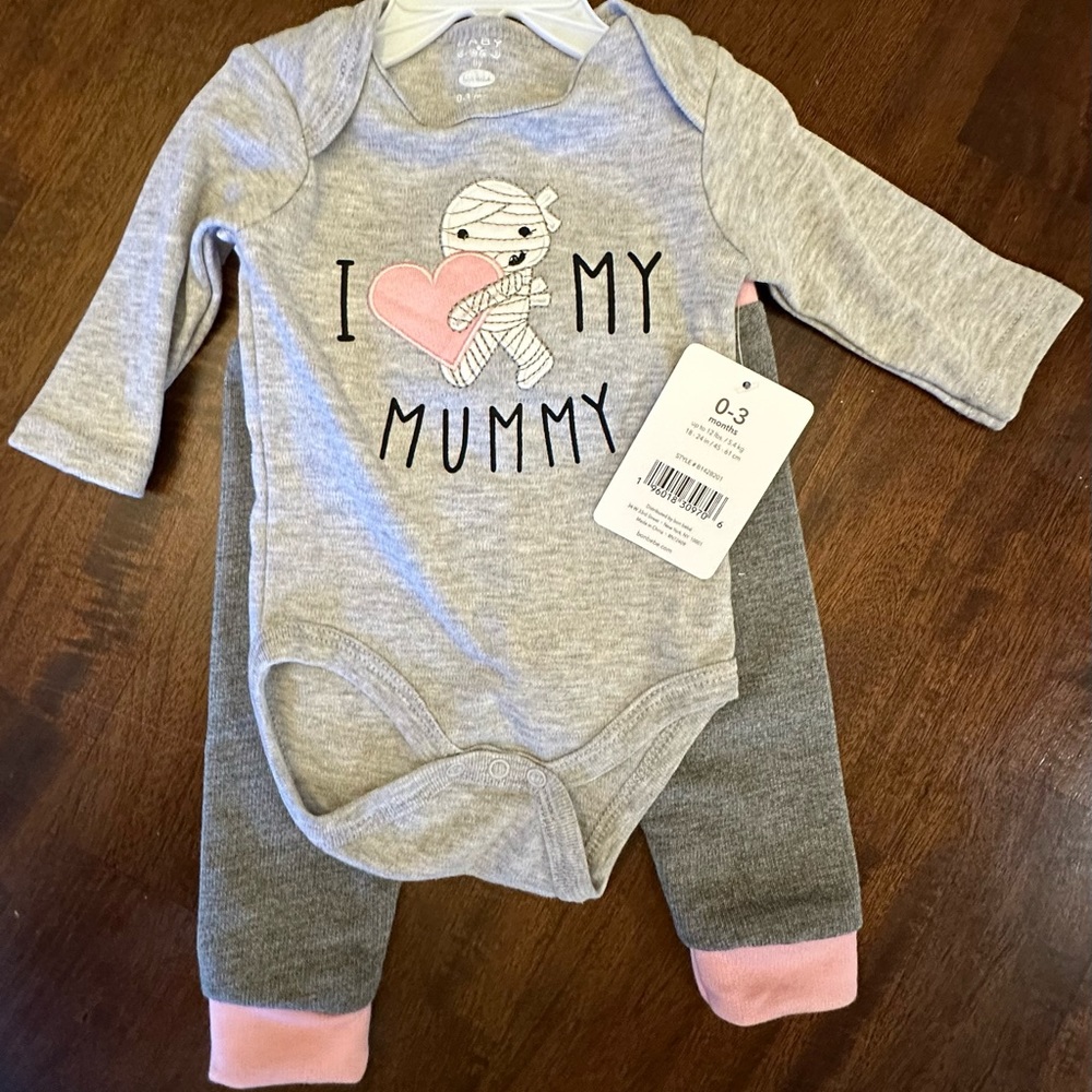 Baby 0-3 months 2 Piece Set Halloween!! NEW WITH TAGS